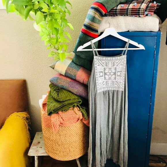 Flowing Aztec Pattern Spring Dress - Picture 4 of 4